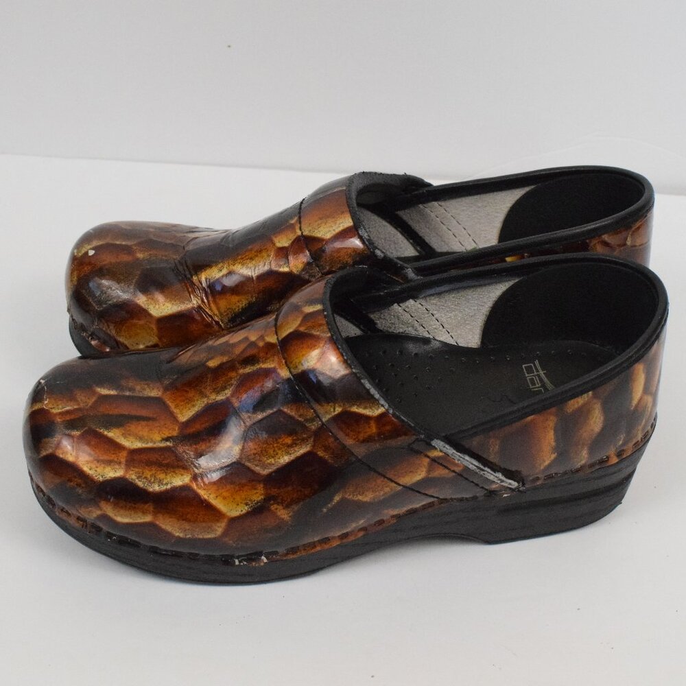 Dansko Snake Print Gold Comfort Slip On Clog Mules Patent Leather Nursing Shoe 8 - Picture 7 of 10